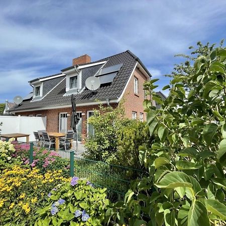 Haus Katharina Links Villa Wyk auf Föhr Buitenkant foto
